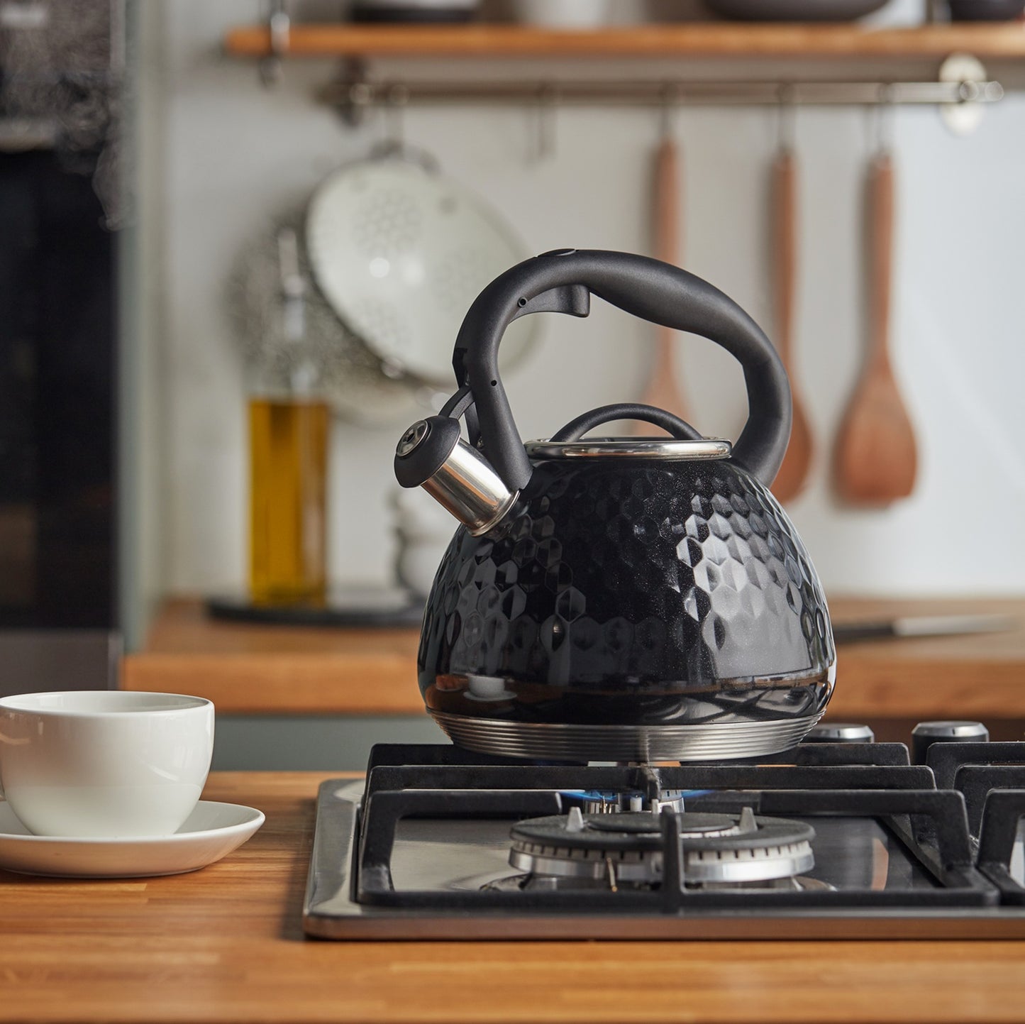 Chaleira Inox Preto Martelado Aries 2,7L Indução - Resto Kitchenware